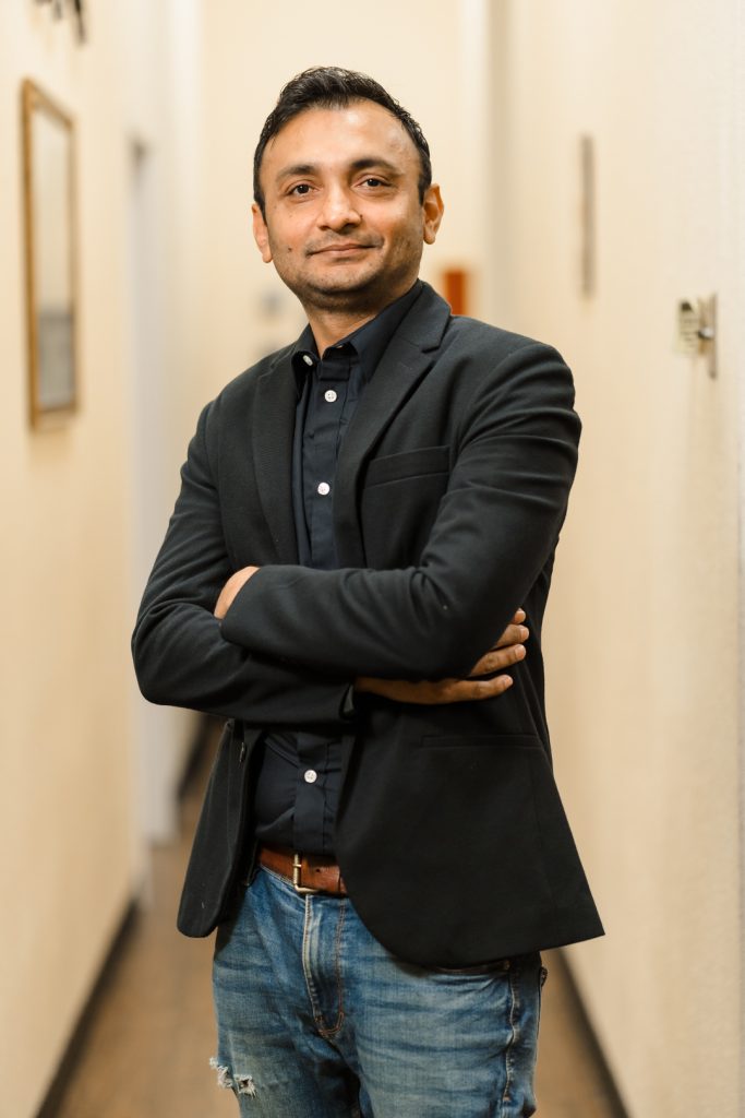 Dr. Rajesh Dhanani, your dentist at Elite Dental